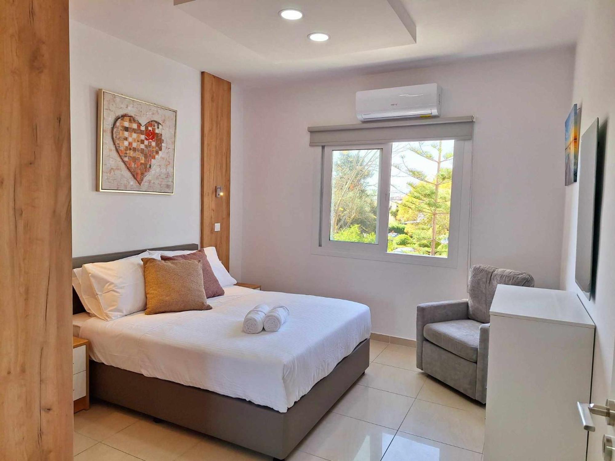 Stylish Apt Kato Paphos Close To Beach & Vibrant Harbor Life Экстерьер фото
