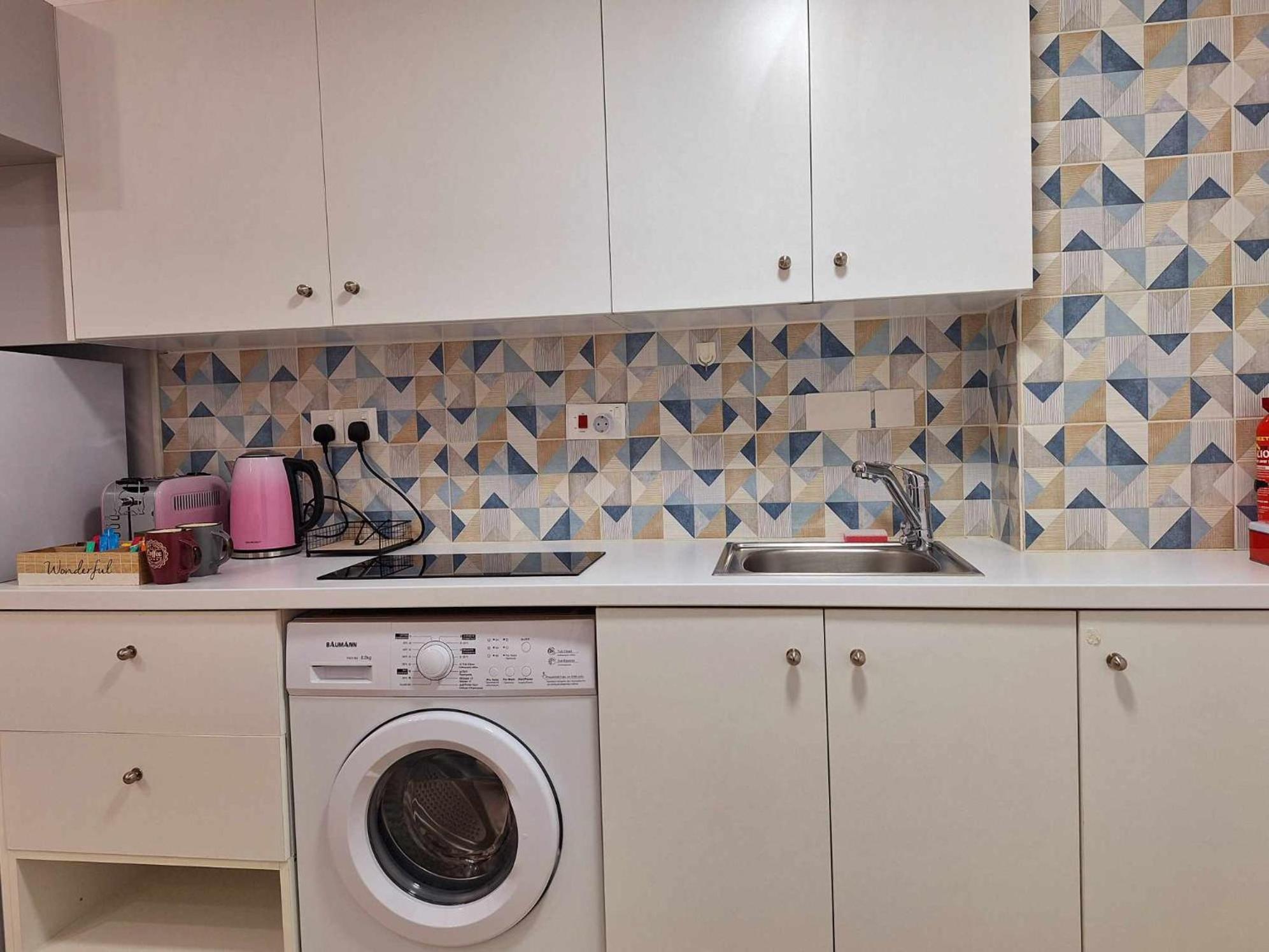 Stylish Apt Kato Paphos Close To Beach & Vibrant Harbor Life Экстерьер фото